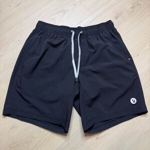 Vuori Kore Black Shorts